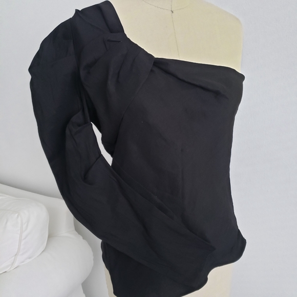 NWT! Zara one shoulder statement top - Picture 2 of 8